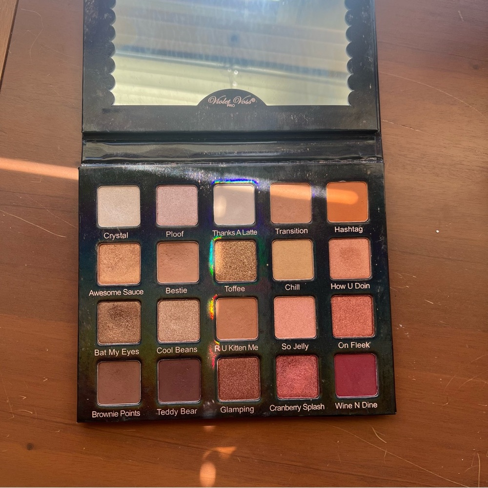 Violet Voss Eyeshadow Palette - Warm and Bold Shades
